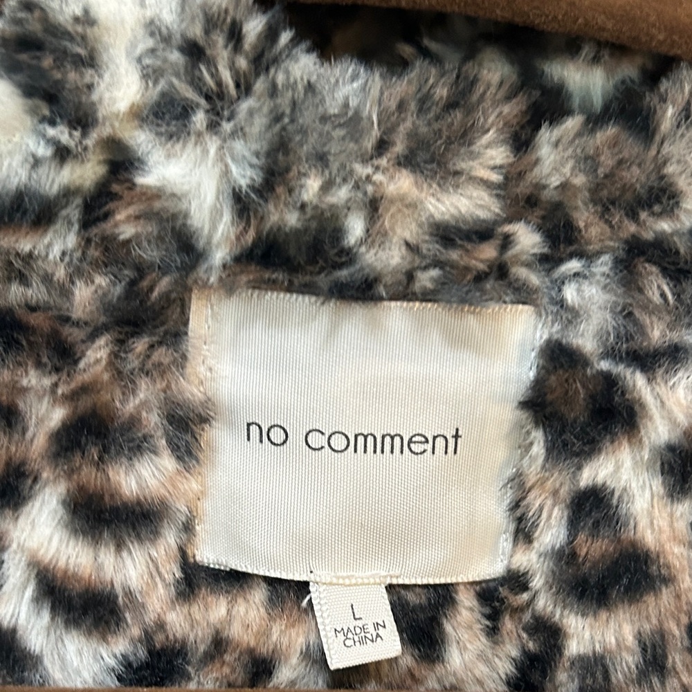 Leopard Print Faux Fur Lined Full Zip Hoodie Featuring LOVE Graphics Size L - Picture 9 of 10